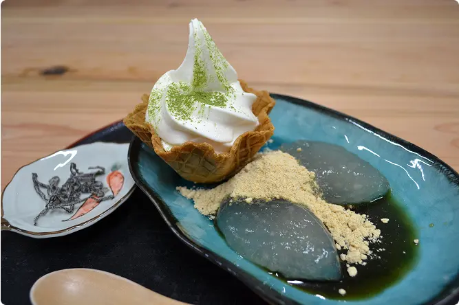 葛と鯖寿しの店